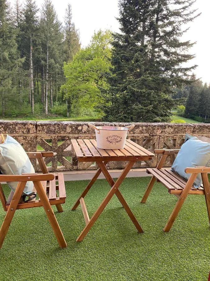 Domaine De Marchal - Chambres Et Table D'Hotes Celles-Sur-Durolle